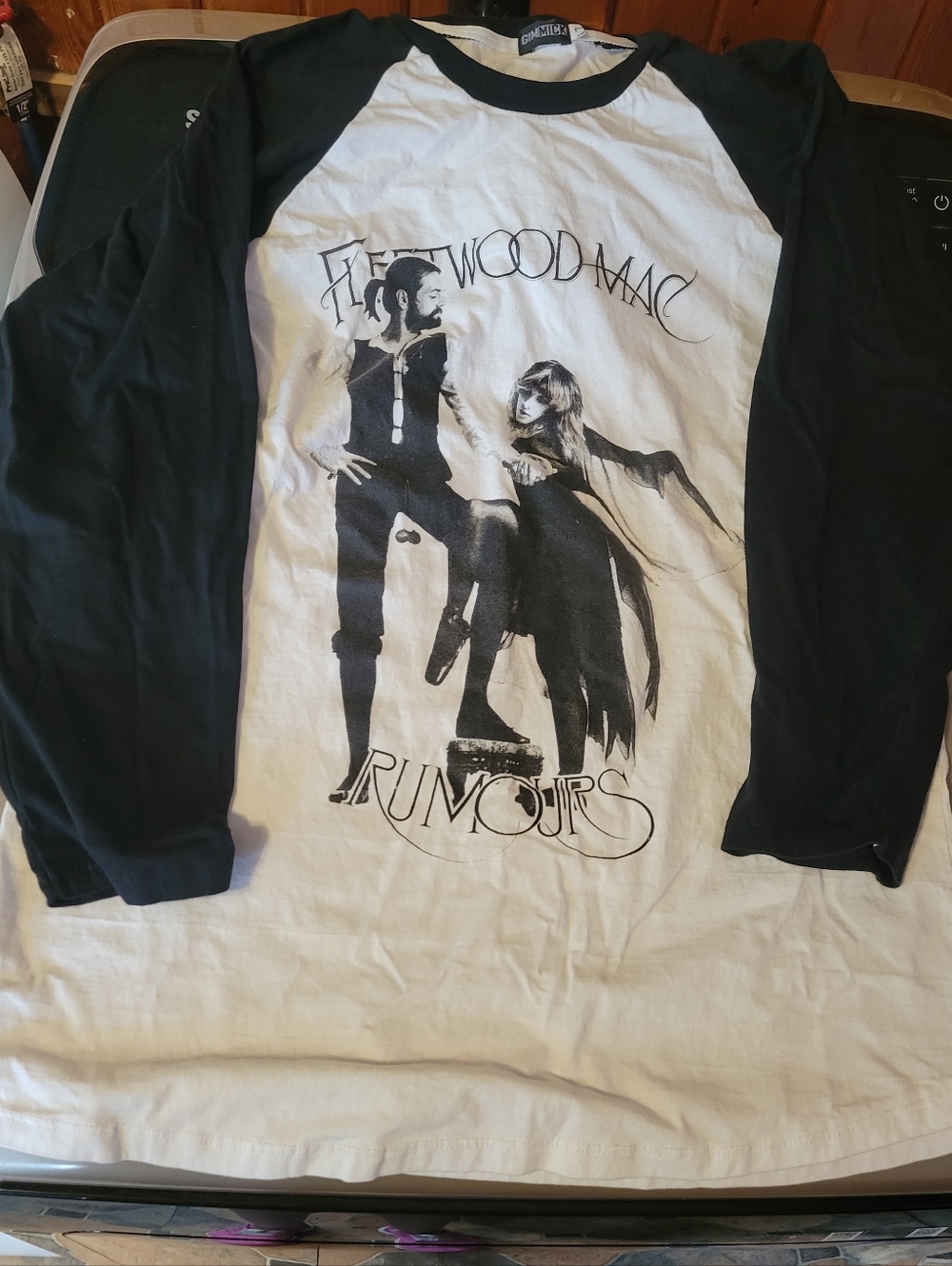 gimmicks by BKE Fleetwood Mac 'Rumours' Black & White Raglan Tee